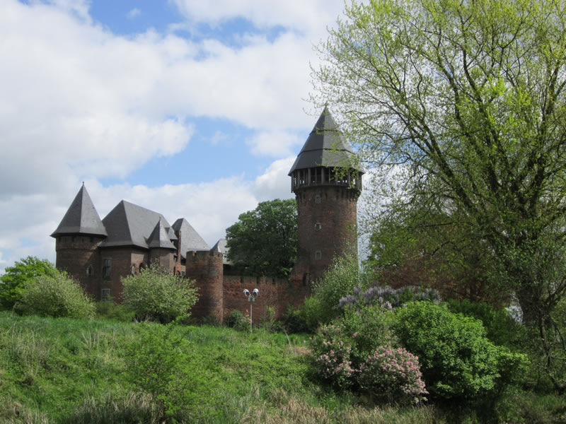 Krefeld: Burg Linn.