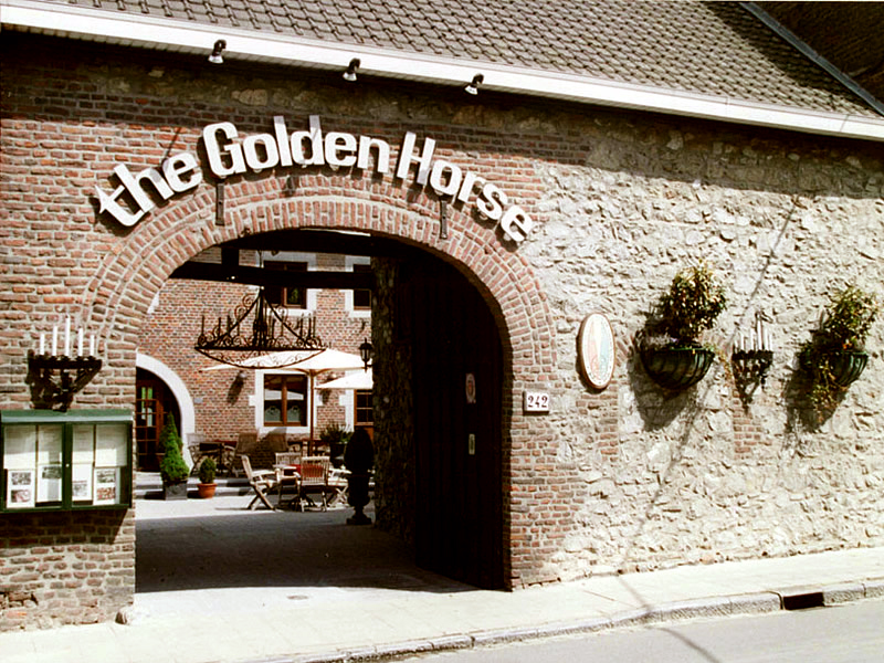 's-Graven-Voeren: the Golden Horse